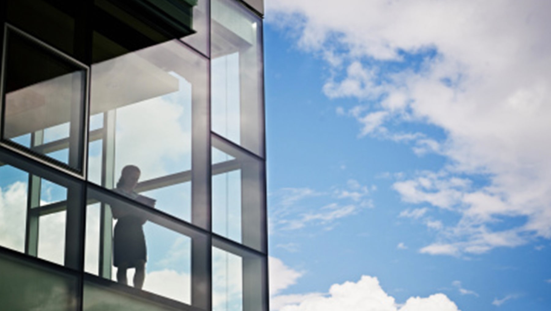 <img data-src="/content/dam/pan/en_US/images/netsec-24/secure.svg" alt="保护" class="lozad " src="/content/dam/pan/en_US/images/netsec-24/secure.svg" data-loaded="true">